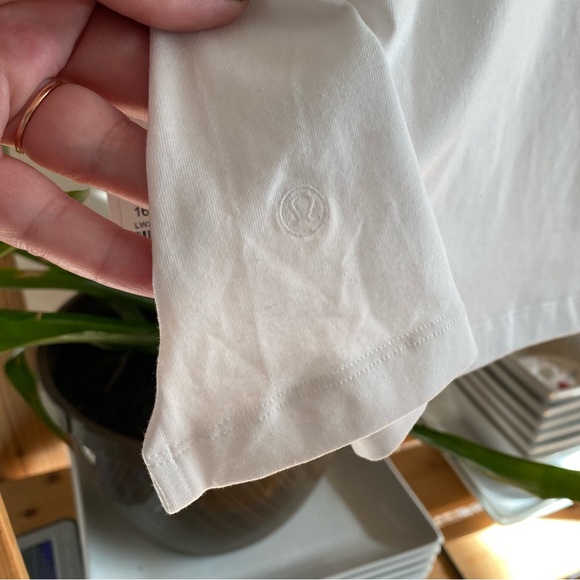 Lululemon White Classic-Fit Cotton-Blend T-Shirt 16 - Picture 11 of 16